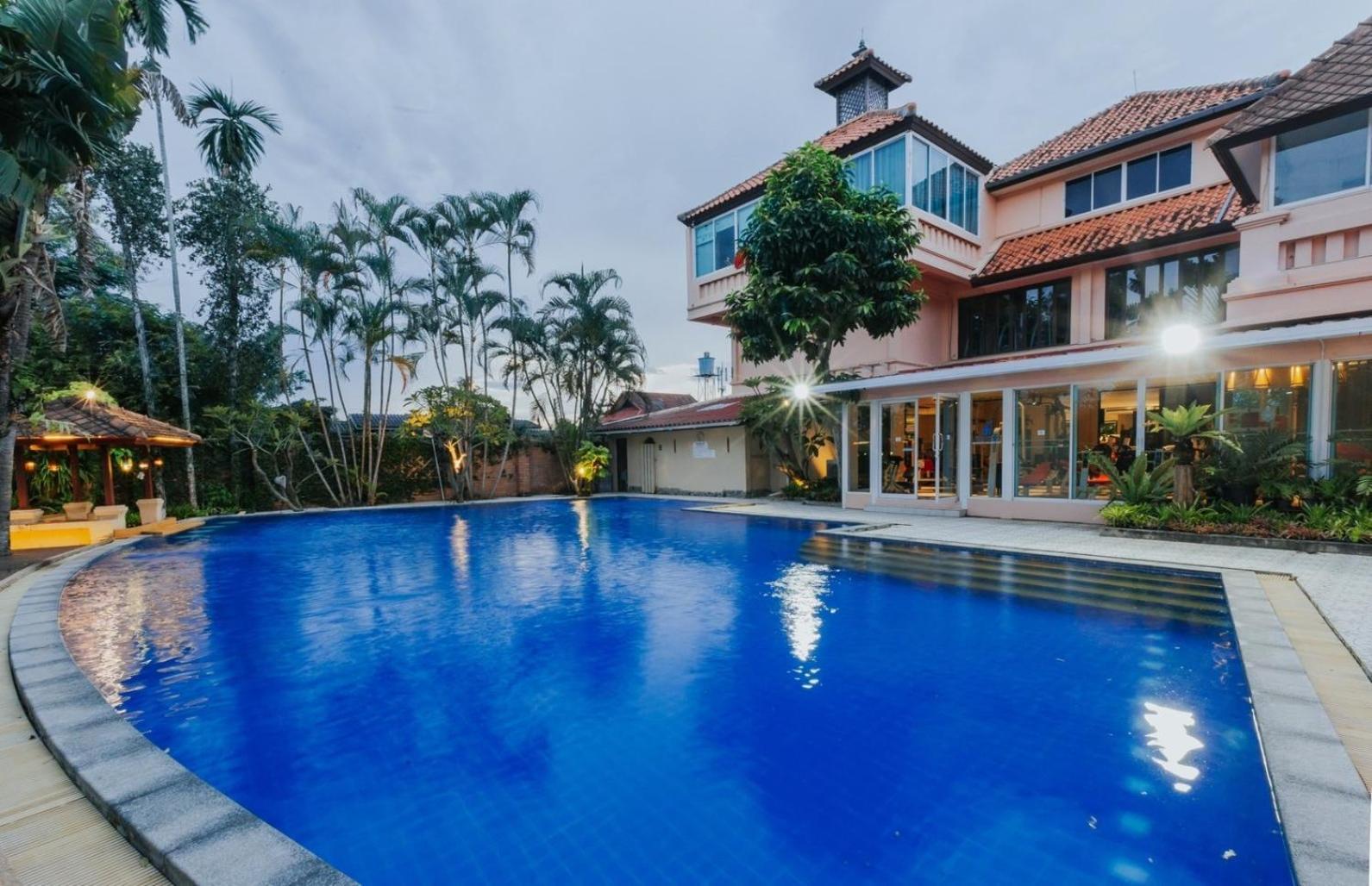 צ'יאנג מאי Sheik Istana Hotel Chiangmal מראה חיצוני תמונה